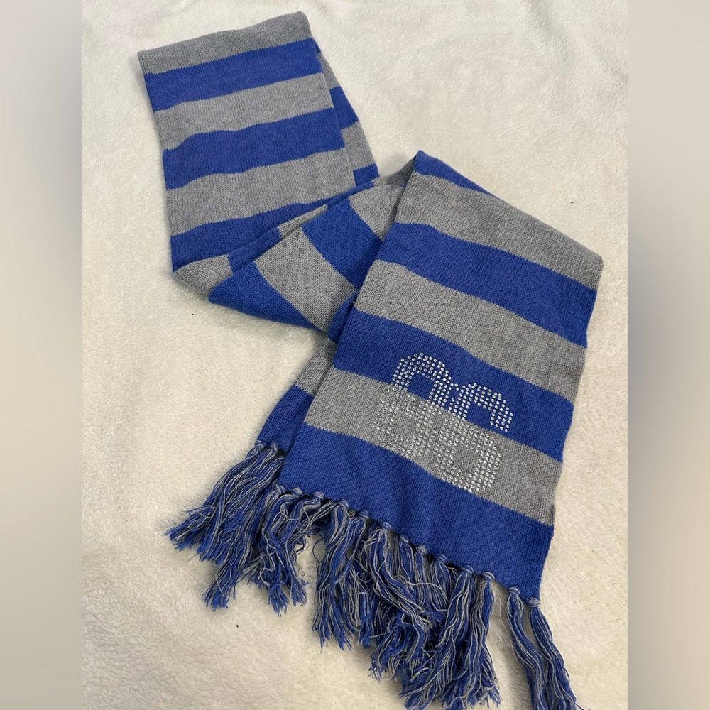PINK 86 scarf